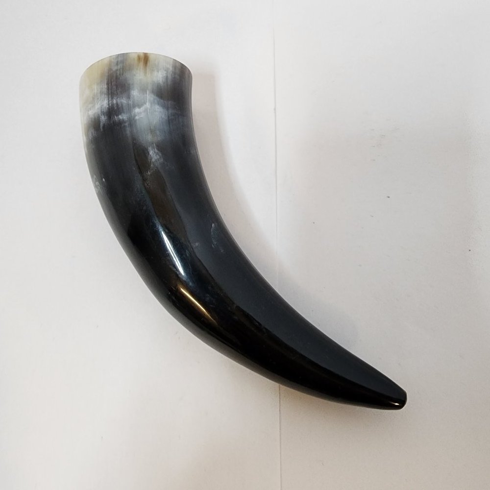 Small black-white Water Buffalo Viking Drinking Horn approx 5-8.5 inchs length x